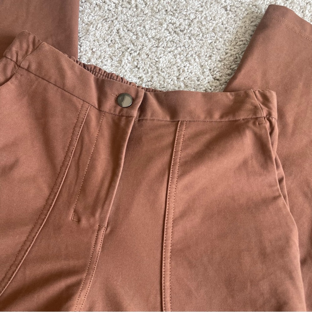 Lululemon Light Utilitech Cargo Pocket High-Rise Pants - Picture 2 of 6